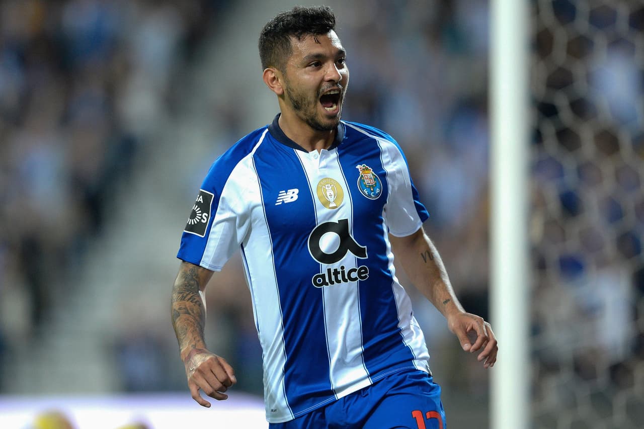 El primer gol del Porto fue obra del mexicano Jesús 'Tecatito' Corona al minuto 18. El mexicano no anotaba en la Primeira Liga desde el 11 de agosto de 2018.