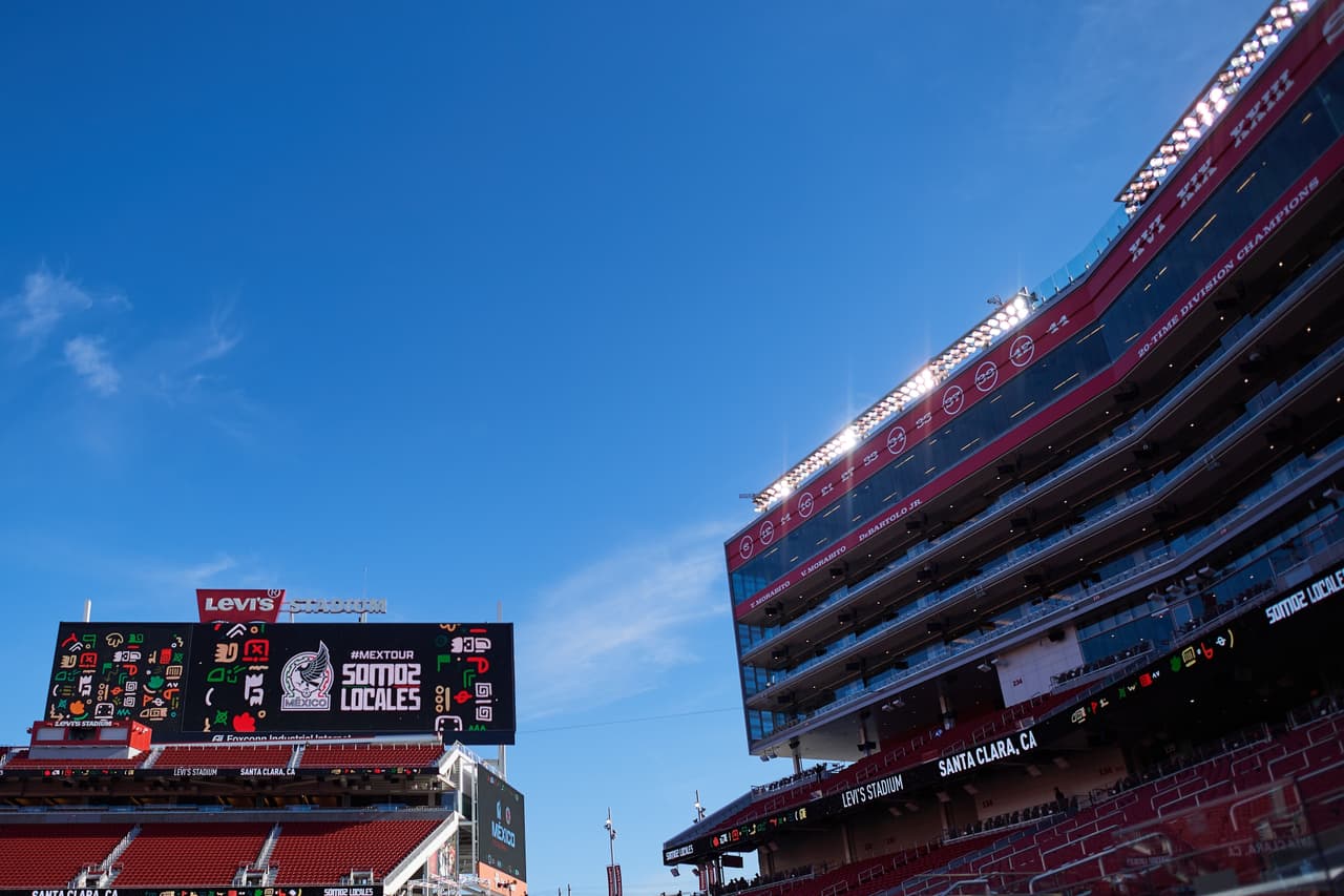 ¡Llenos de dudas! México no supo mantener una ventaja de dos goles y Colombia vino de atrás para llevarse el triunfo con un golazo de Wilmer Barrios.