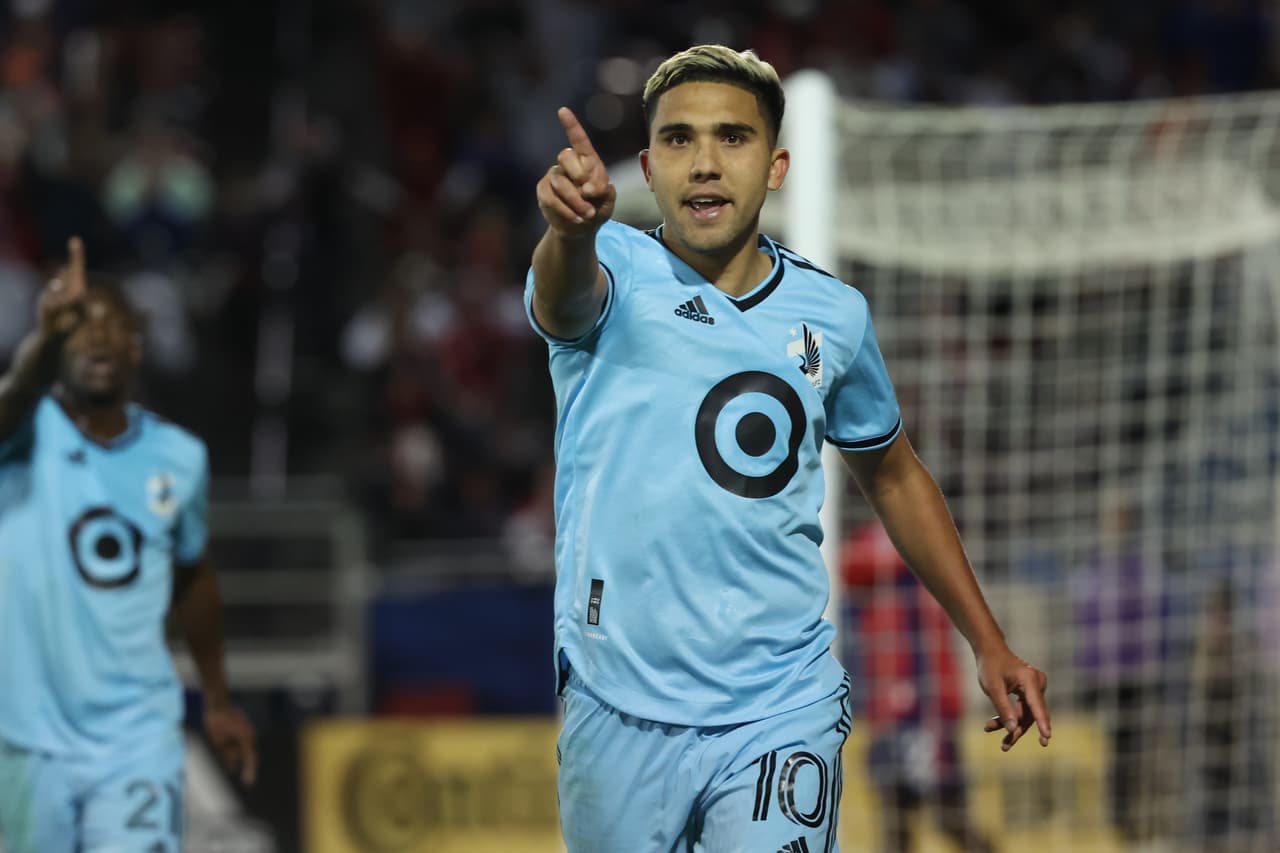 ¿Vuelve 'Bebelo'? Reynoso fue autorizado a jugar con Minnesota