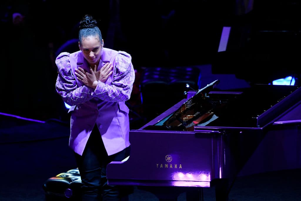 Así se vivió la ceremonia 'Celebrando la Vida' para Kobe Bryant y para su hija Gigi Bryant. Celebridades, atletas, fanáticos y mucho talento se dieron cita en el Staples Center para despedir a una leyenda del basketball y a su pequeña.
