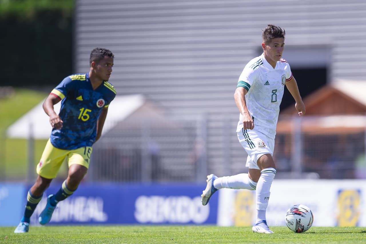 México venció a Colombia con goles de Santiago Muñoz y Efraín Álvarez para quedarse con el tercer lugar del torneo Maurice Revello.