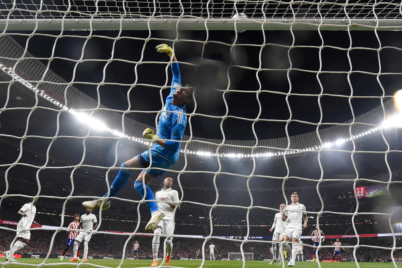 Real Madrid está imparable y ahora su víctima fue el Atlético de Madrid que tardó en meterse al partido y ya no pudo rescatar nada.