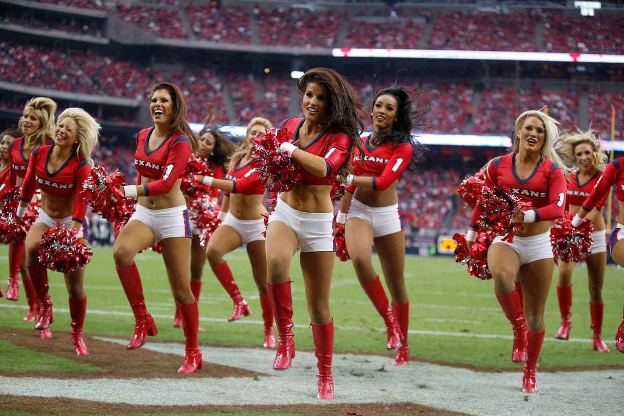 Cuatro años como porrista de los Houston Texans. Esta hermosura hará sus maletas rumbo a Hawaii para el Pro Bowl 2016.
