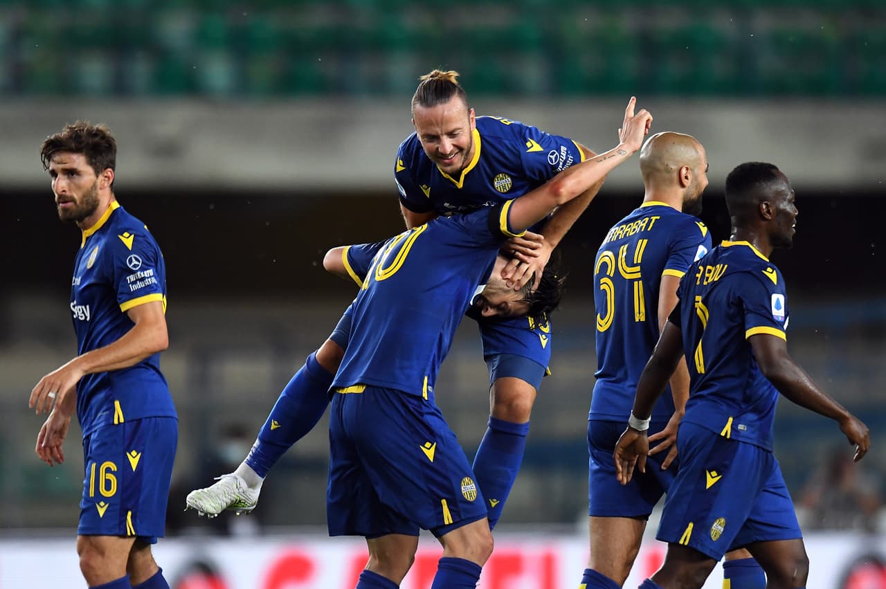 Samuel Di Carmine de Hellas Verona anotó el segundo gol de su equipo y significó la victoria por 2-1 ante Cagliari.