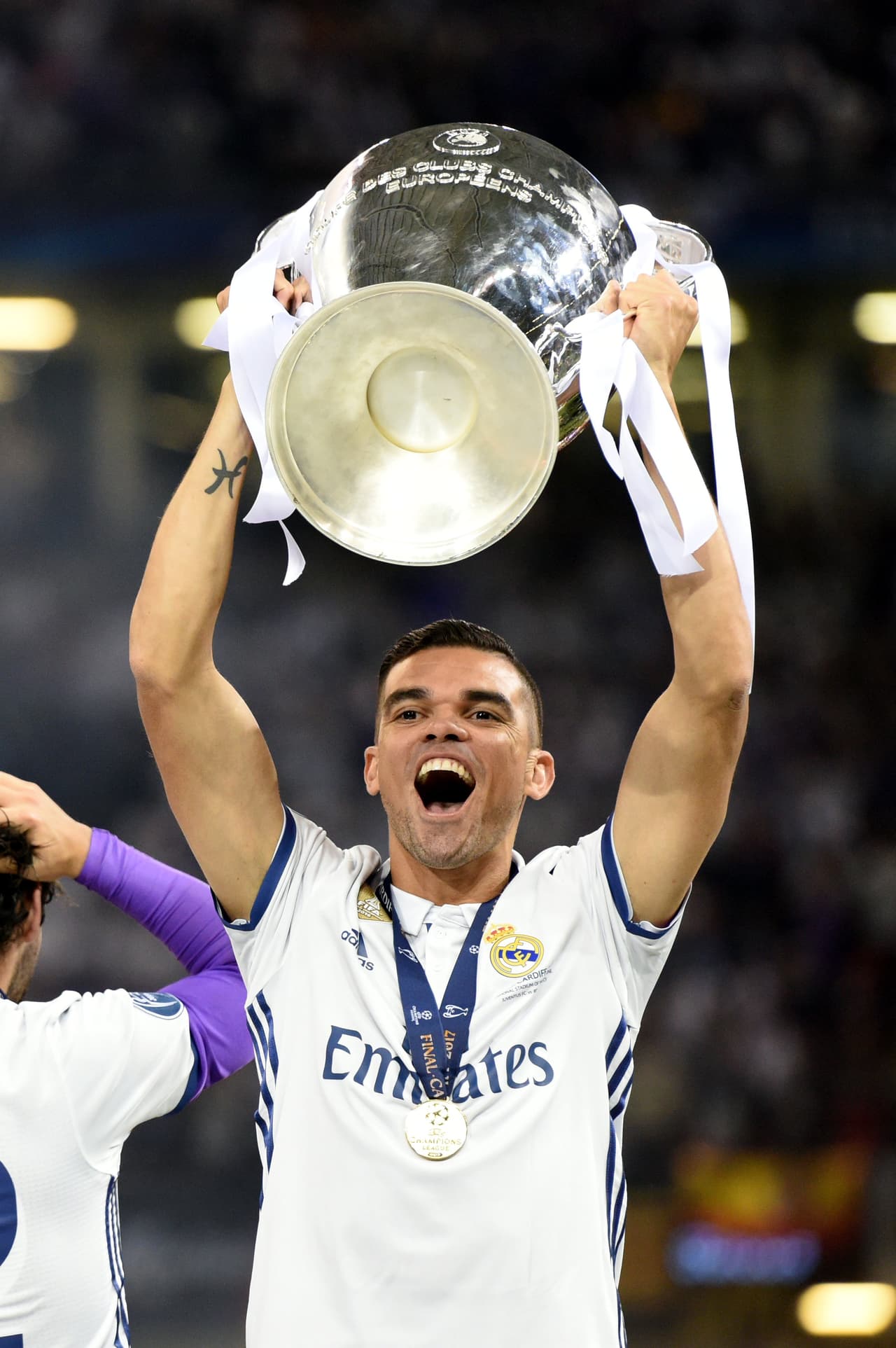 Pepe se irá libre del Real Madrid en este mercado y se dice que el Paris Saint-Germain ya lo tiene atado pese a que se hablaba del Inter de Milán. El anuncio se haría en las próximas horas.
