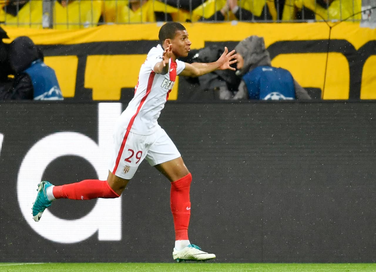 Kylian Mbappé-Lottin es la gran revelación del fútbol de Europa gracias a su excelente nivel en el Mónaco. El joven francés, con apenas 18 años, se ha ganado el derecho a soñar con ser el mejor del mundo en unos años.