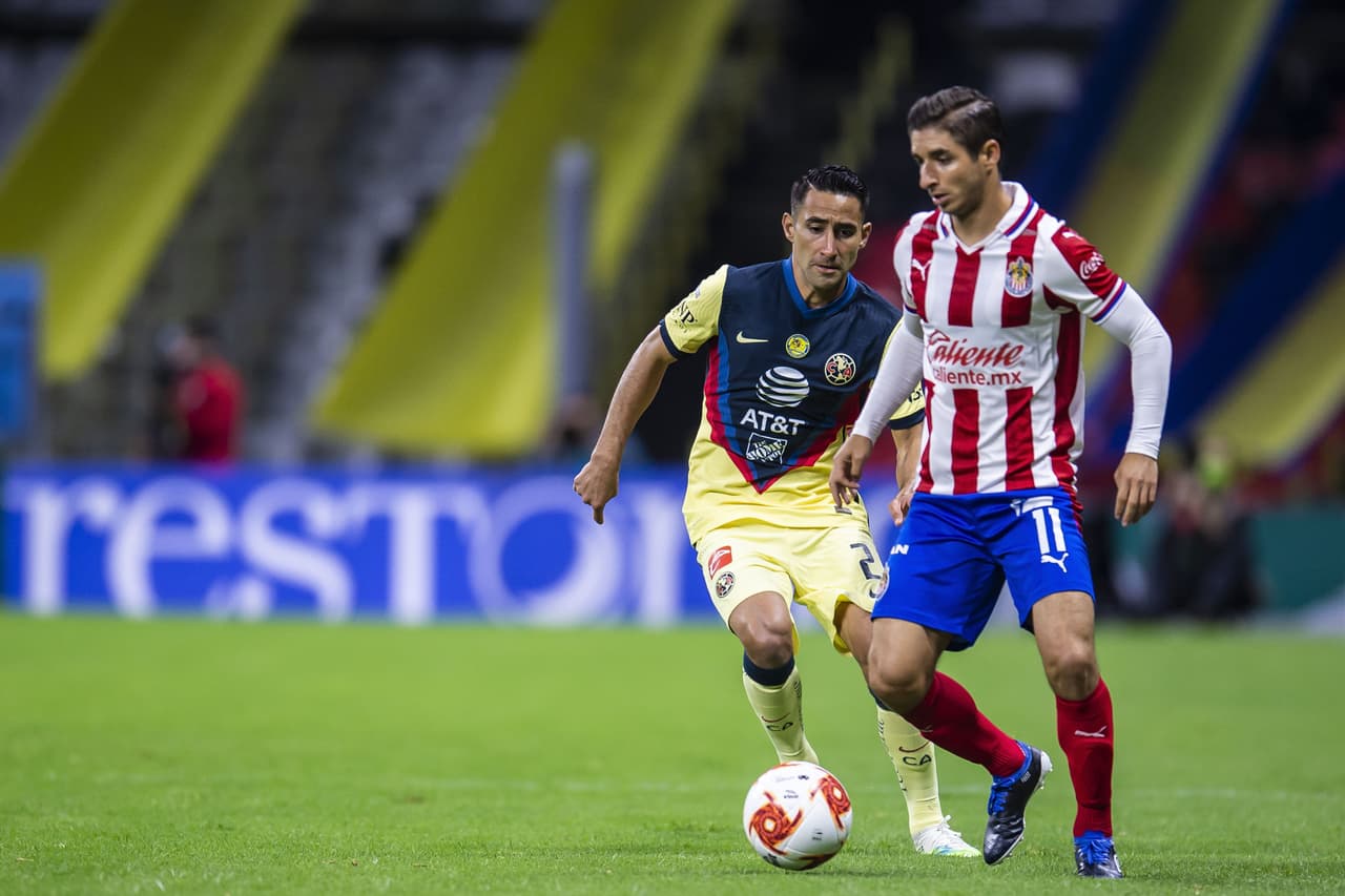 Desde los primeros instantes, ambas escuadras salieron a proponer el partido.