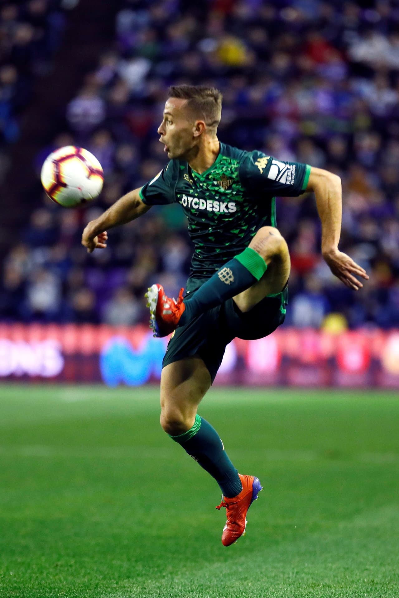 En la parte complementaria, el Real Betis mantuvo el control del juego, evitando que su rival se acercara con peligro de gol.