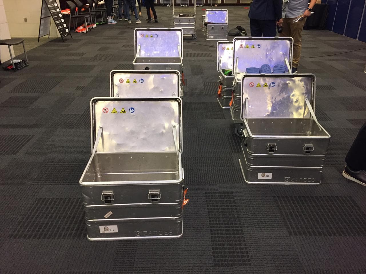 El primer equipo diferente en ocupar el camerino de los Dallas Cowboys es la Selección Mexicana en el AT&T Stadium, previo al amistoso contra Ecuador camino a la Copa Oro.