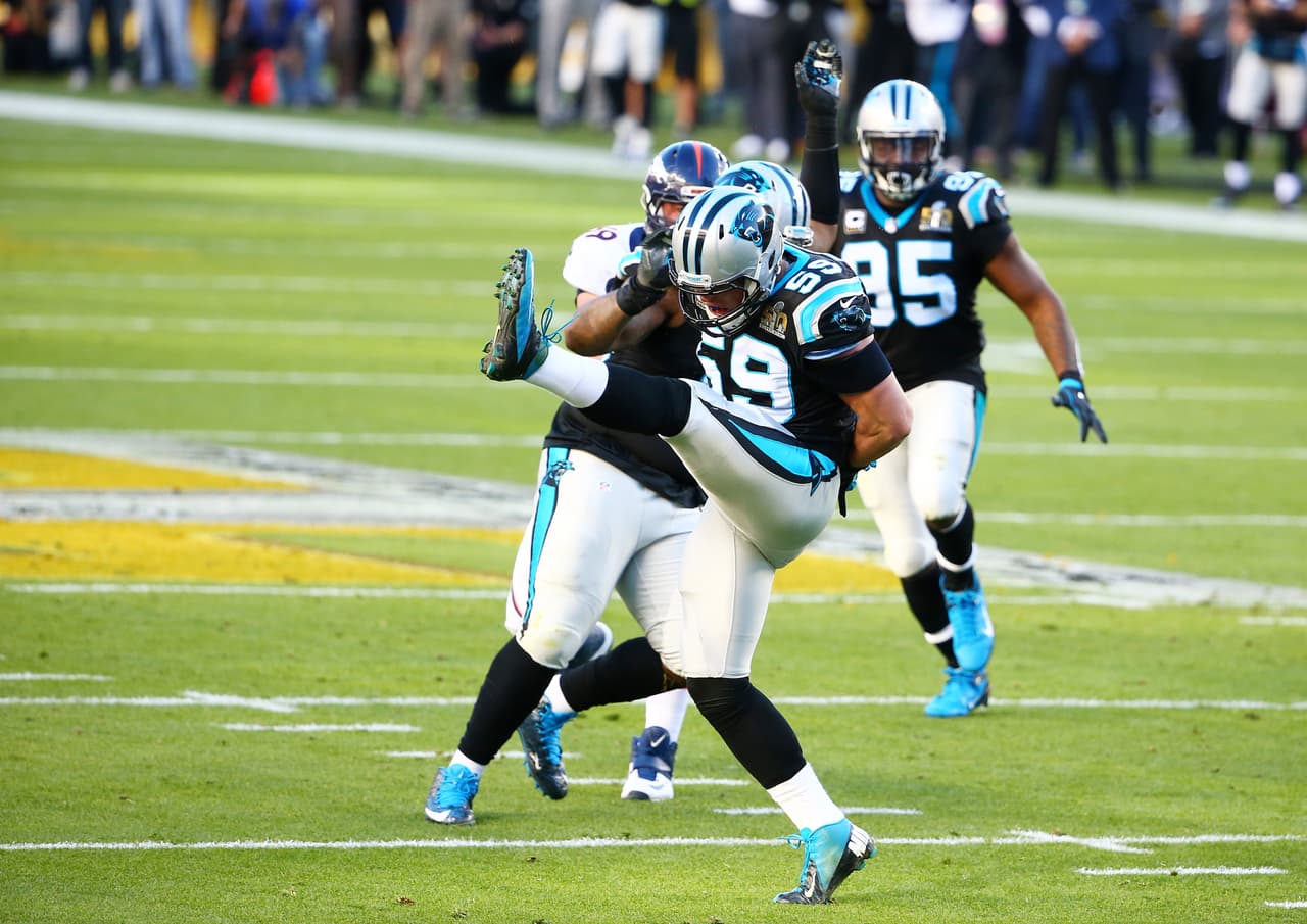 El alma de la defensiva de los Panthers, Luke Kuechly.