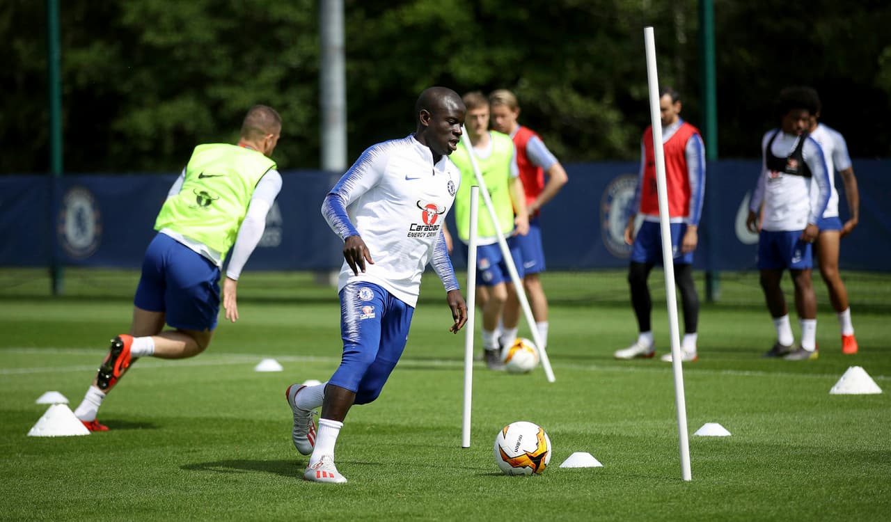 Chelsea tiene cupo asegurado en Champions, pero alcanzar el título de Europa League le servirá para calmar los ánimos en medio de la frustación por no alcanzar más títulos esta temporada.