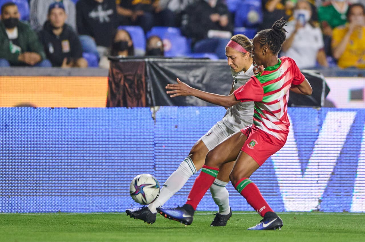 Arranca la jornada dos del premundial femenil y México arrolla 9-0 a la selección de Surinam.