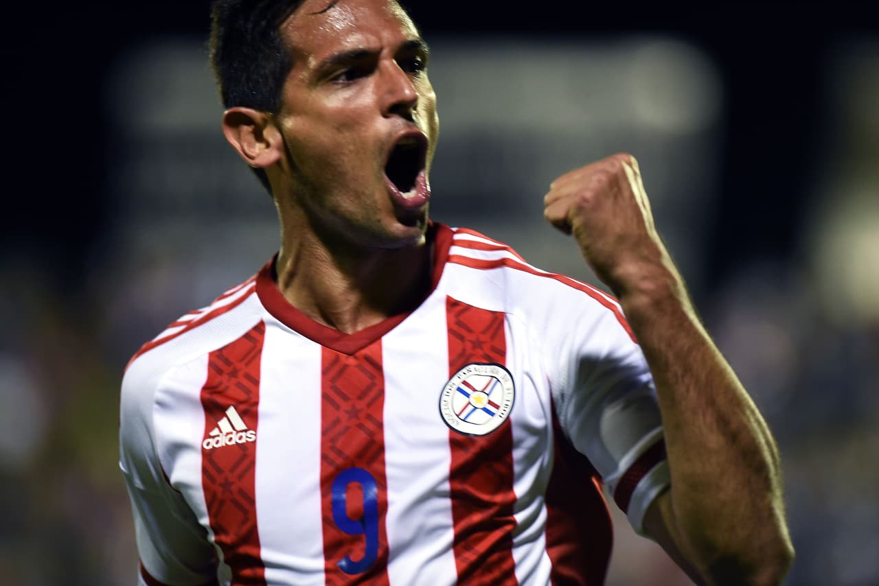 El atacante guaraní espera que Leo venga relajado por la Champions.