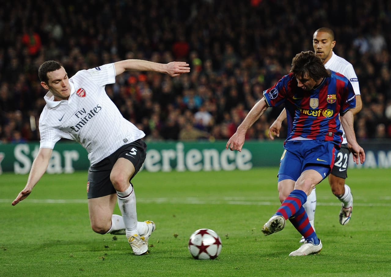El dorsal ‘10’ de los culés logró el pokar al minuto 88 donde nuevamente le favoreció un rechace del arquero y pateó a ras de pasto en un segundo intento y mandó la pelota a guardar. Ahí terminó ovacionado por compañeros y rivales. El estadio se rindió ante él coreando ‘¡Leo, Leo, Leo!’