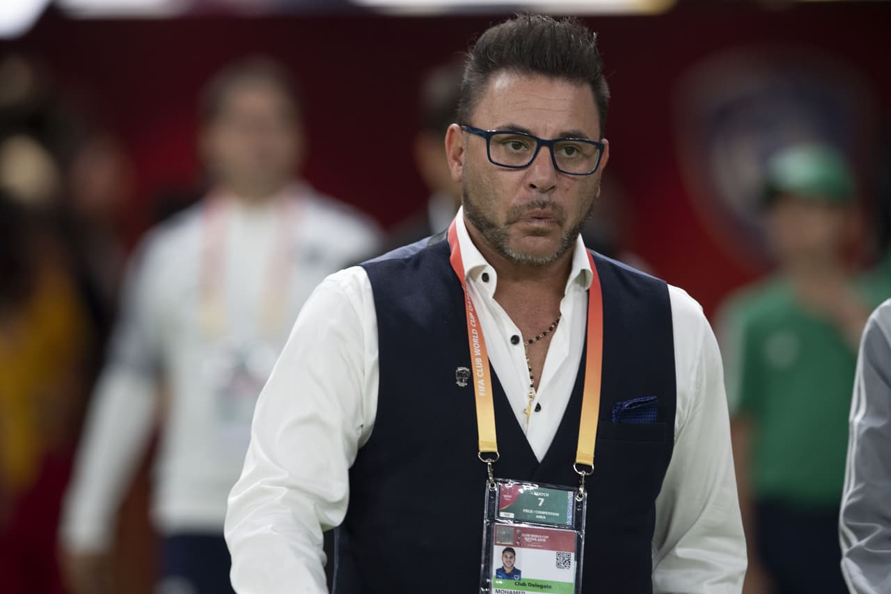 Tenía un contrato que lo obligaba a cumplir con cierto pesaje, y por cada 100 gramos que excediera ese límite, le descontaban una cantidad importante de su quincena.