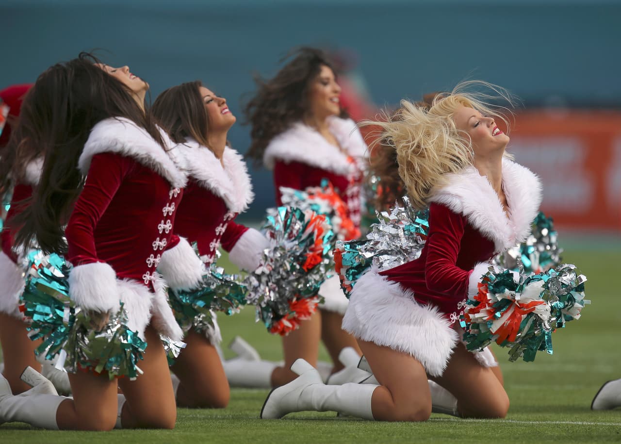 Nada más hermoso que las muñequitas del emparrillado, ¿deseos de Navidad?