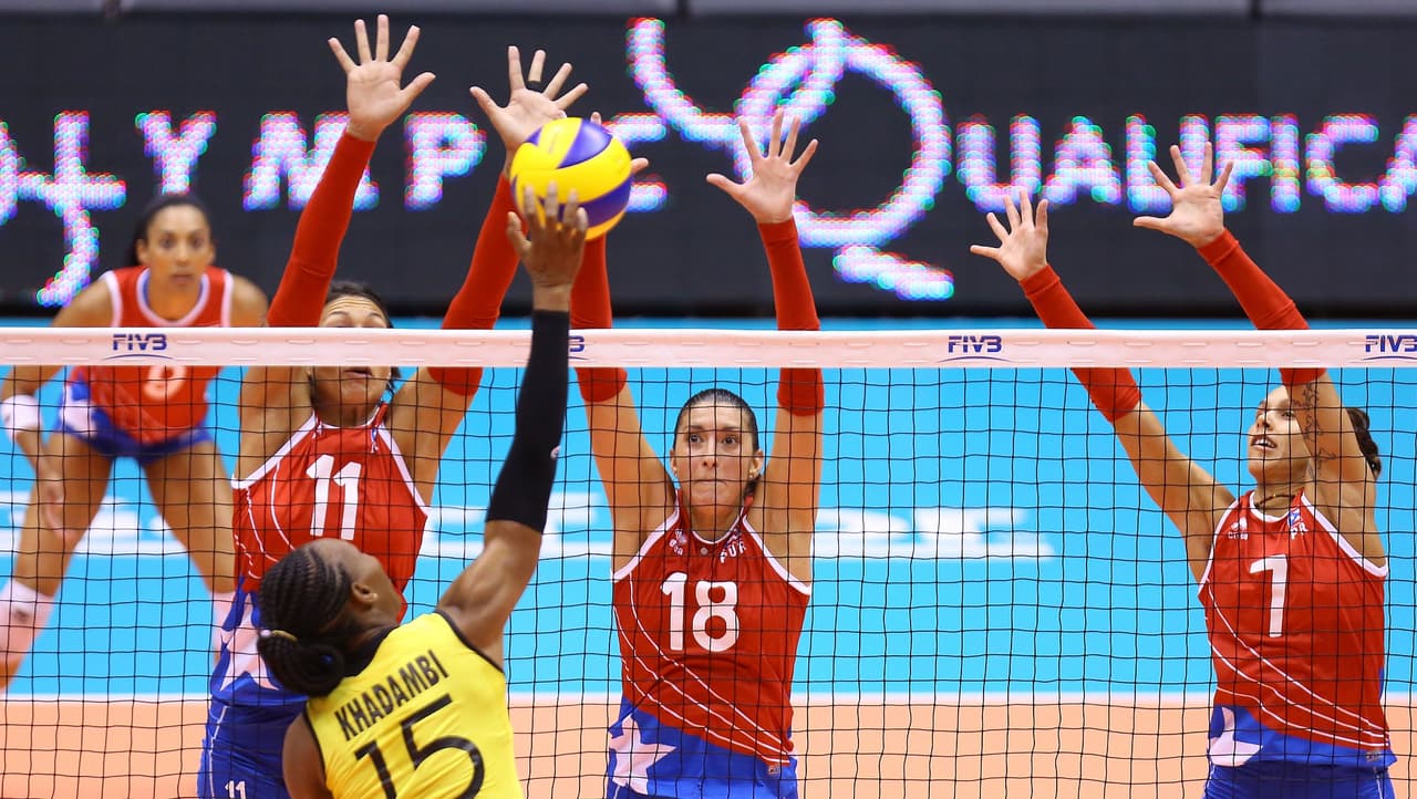 Las boricuas lograron vencer a Kenia en sets consecutivos de 25-8, 25-23 y 25-15. Es la primera vez que voleibol en cancha -ya sea masculino o femenino - que Puerto Rico avanza a unos Juegos Olímpicos. Las boricuas lograron obtener el último pase a Rio.