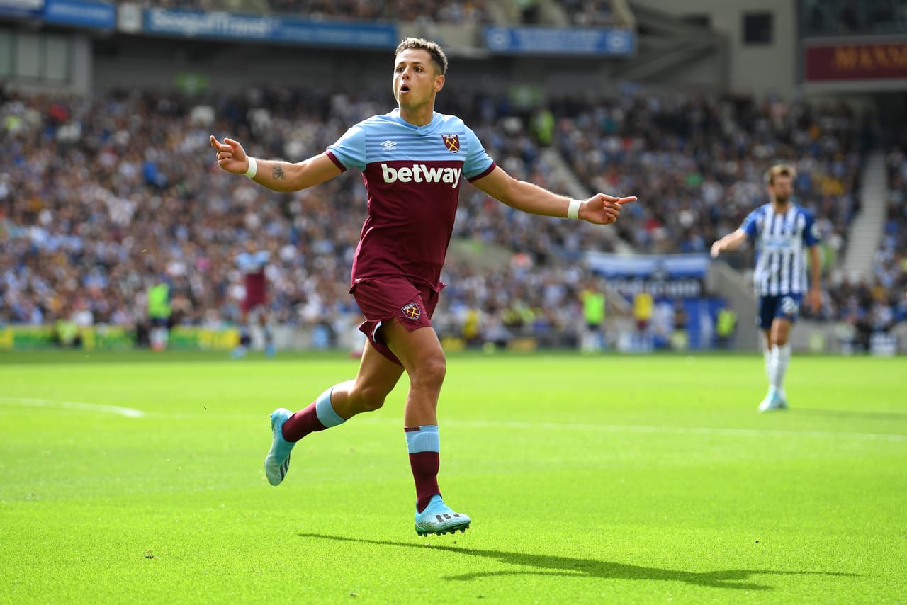 Chicharito regresa al Hammers después de su lesión.