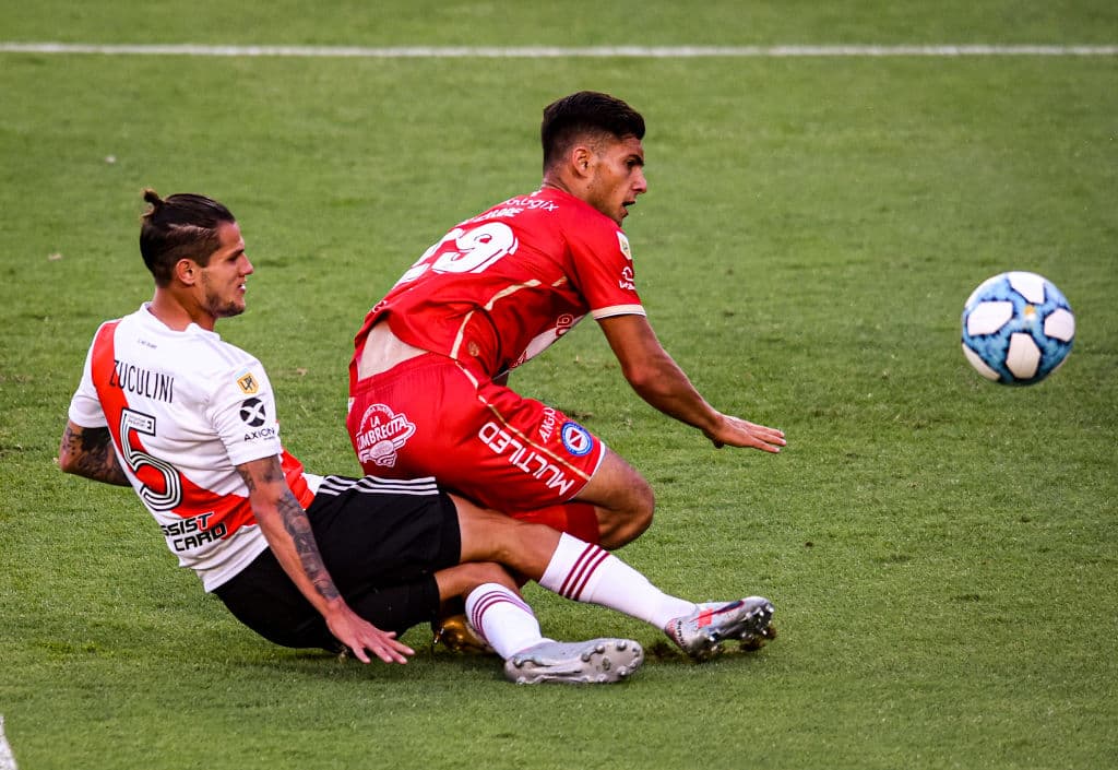 River no se conforma con el 2-0 consguido en casa y golean 2-6 en su visita a Nacional.