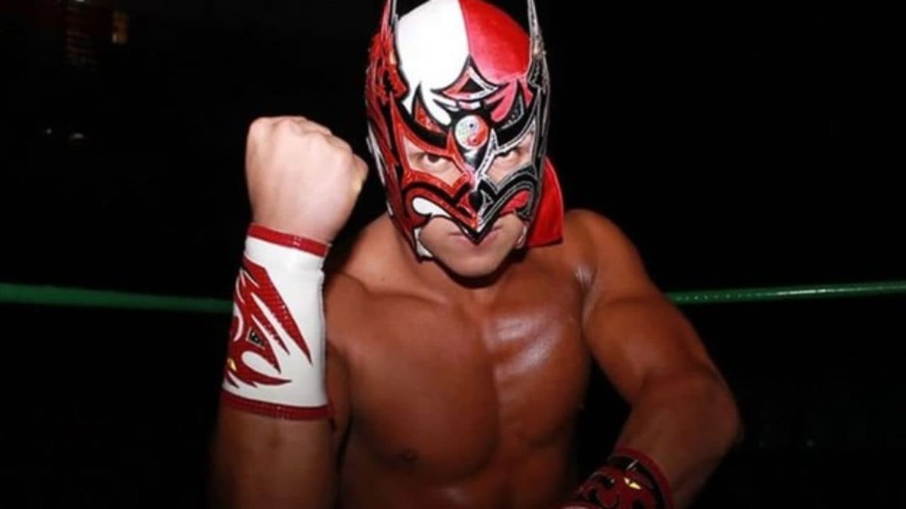 <b>Dragón Lee</b>- Dragon Lee es un luchador profesional mexicano que actualmente trabaja en New Japan Pro-Wrestling bajo el nombre de Ryu Leeç.