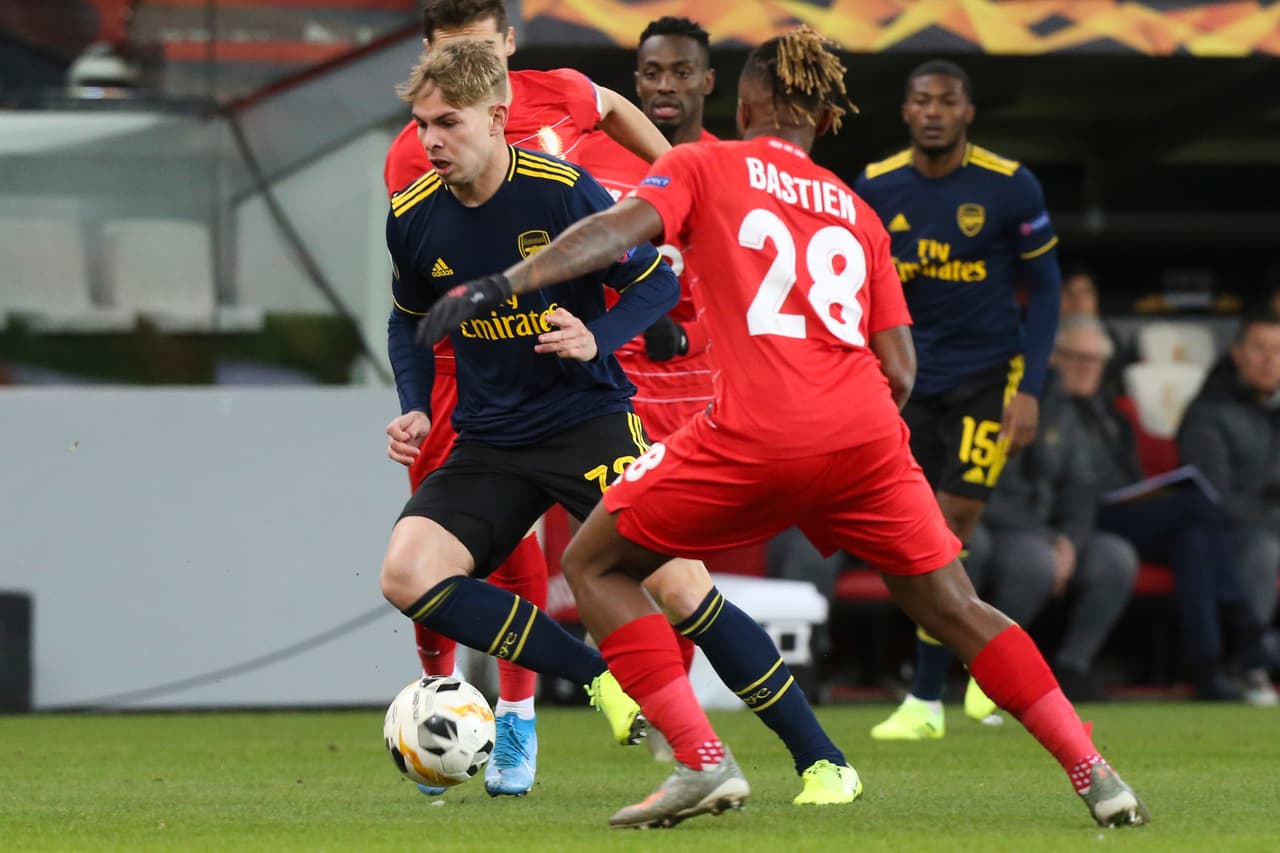 Arsenal logra remontar y empatar marcador 2-2 ante Lieja y amarra su pase a octavos de final de Europa League. Bukayo Saka, con gol y asistencia, es la estrella del partido.