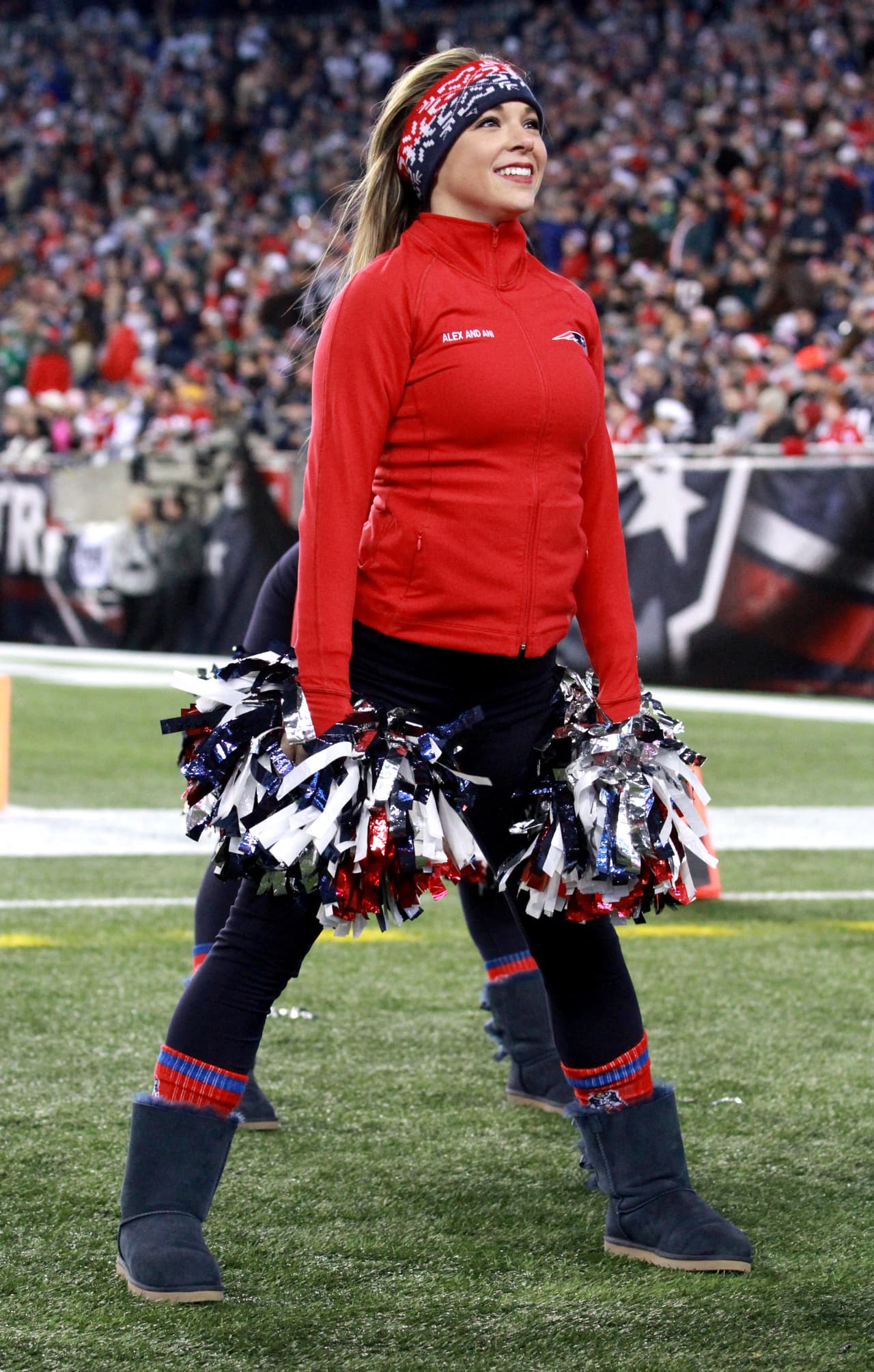 Esta hermosa porrista, de cara angelical, está en las filas de los actuales campeones de la NFL, los New England Patriots. Checa sus mejores imágenes.