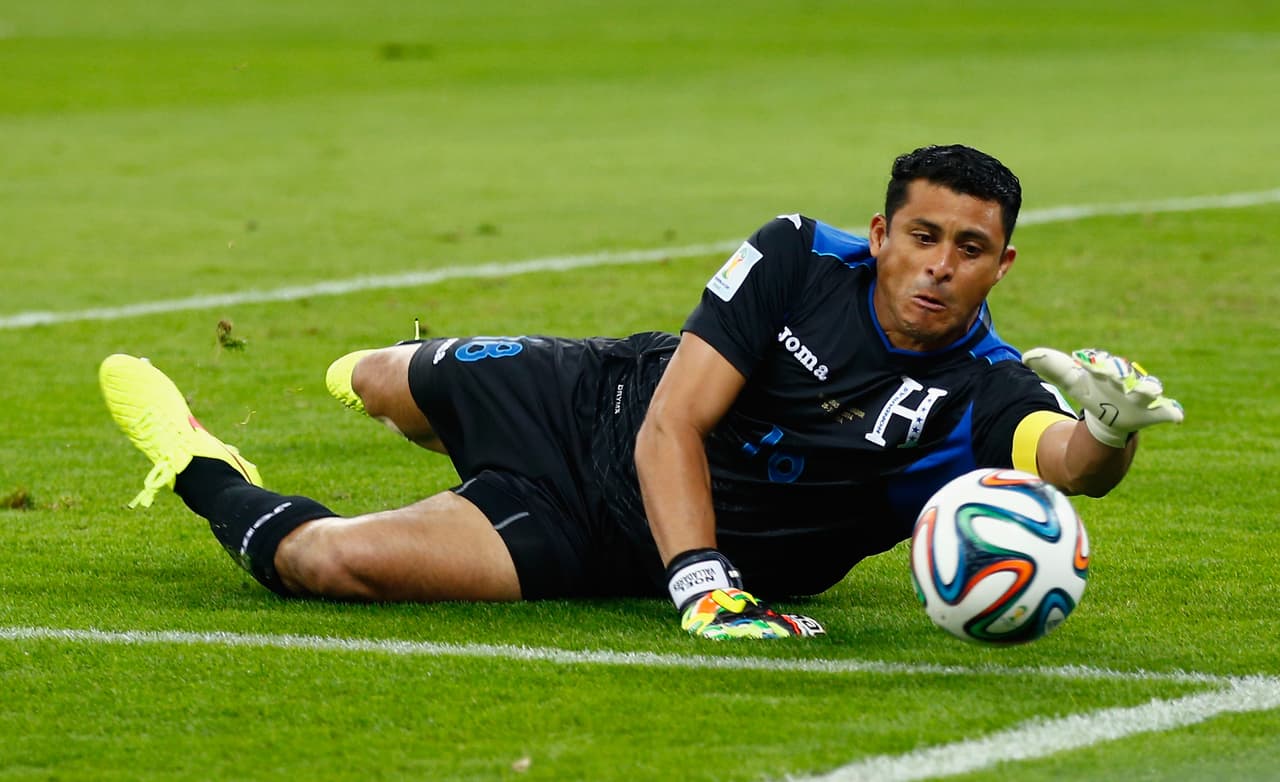 Noel Valladares se cae de la lista de Honduras con Ever Alvarado.