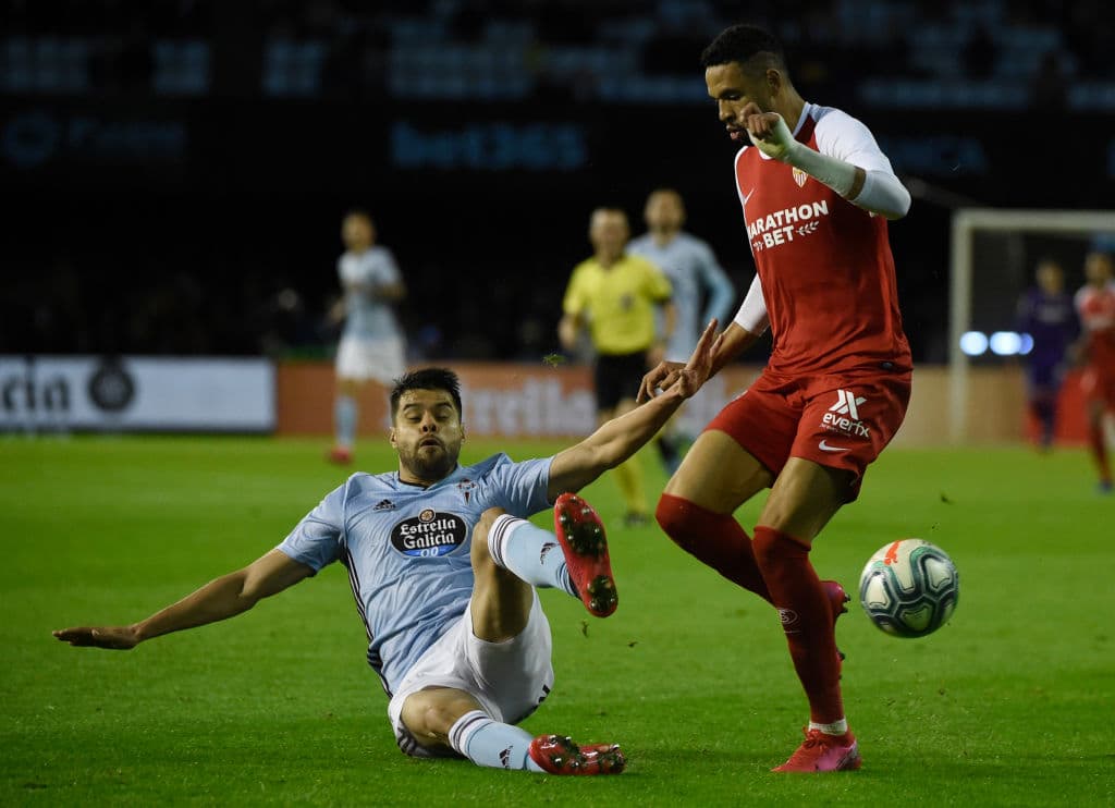 Néstor Araujo fue amonestado en el empate del Celta con el Getafe, no hubo goles y el partido del mexicano fue bueno.