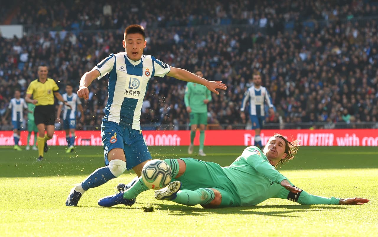 Varane (37’) abrió el marcador y Benzema (79’) marcó el segundo de los de Zidane.