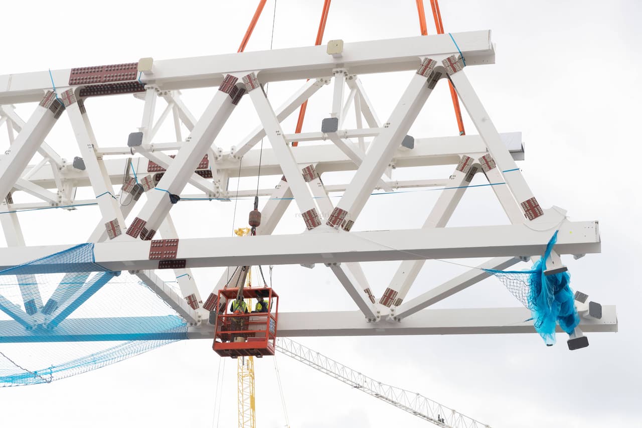 Las obras del Santiago Bernabéu continúan a marchas forzadas y ya se comienzan a completar estructuras importantes de la remodelación.