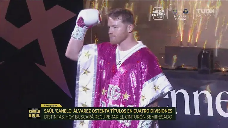 ¡Espectacular! ‘Canelo’ Álvarez entra acompañado de música de mariachi ...