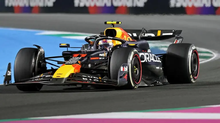 Checo Pérez Finaliza Segundo En El Gp De Arabia Saudita Que Gana Verstappen Tudn Fórmula 1 Tudn