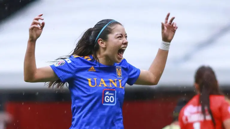 katty martínez la goleadora en tigres y en su familia tudn liga mx