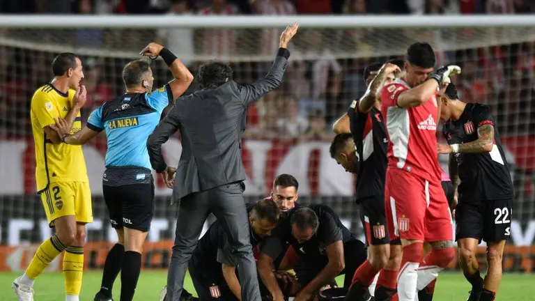 Estudiantes de La Plata vs Boca Juniors Match Suspended After Player Suffers Seizure: Updates and Rescheduling Details