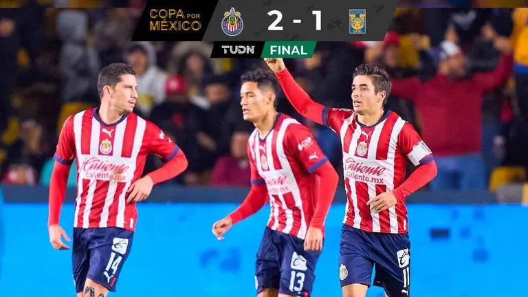 Resumen A La Final Chivas Remonta A Tigres Y Mantiene Paso Perfecto