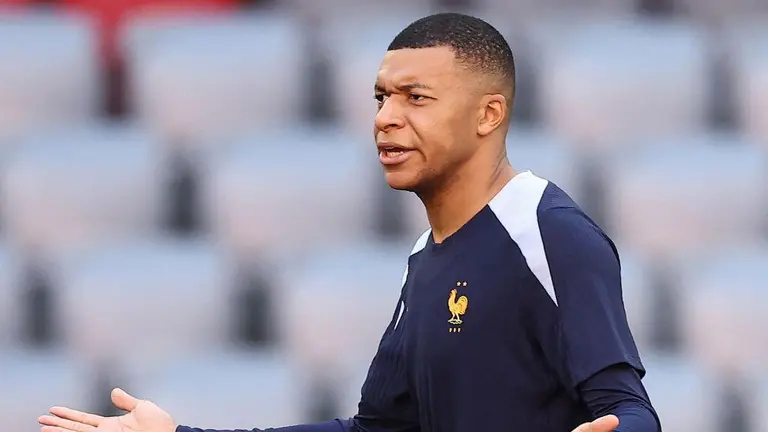 Leyenda Del Futbol Francés Dice Que Kylian Mbappé “no Ha Sido Un Digno Capitán” Tudn Seleccion 3870