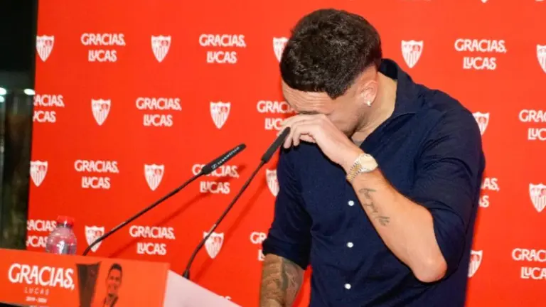 Lucas Ocampos says goodbye to Sevilla in tears | TUDN Liga MX