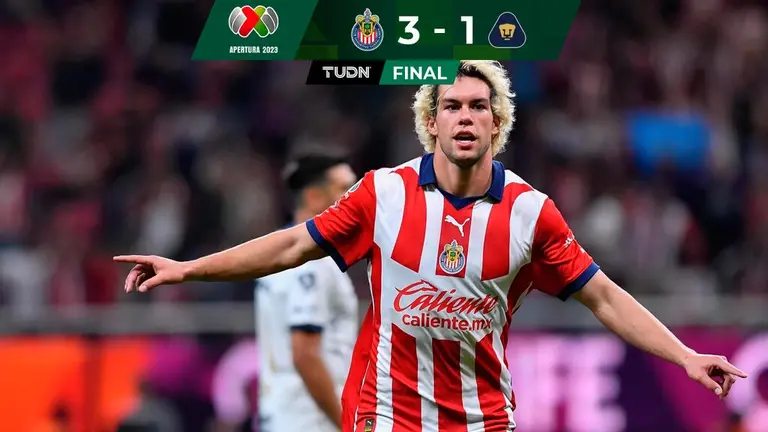 Resumen Chivas Gusta Y Golea A Pumas En El Debut De Chicharito Tudn