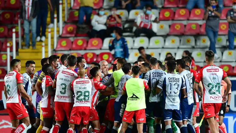 Se Arma La Bronca Al Final Del Necaxa Vs Pachuca Tudn Liga Mx Tudn