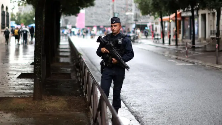 Dos J Venes Yihadistas Encarcelados Por Preparar Ataques A Paris