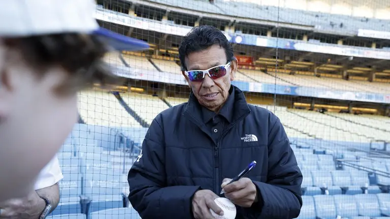 Fernando Valenzuela returned for the second half of the 2019/19 season, followed by Faitelson | TUDN MLB