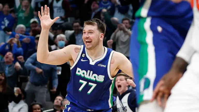 Luka Doncic De Los Mavs Hace El Primer 60-21-10 En La Historia De La ...