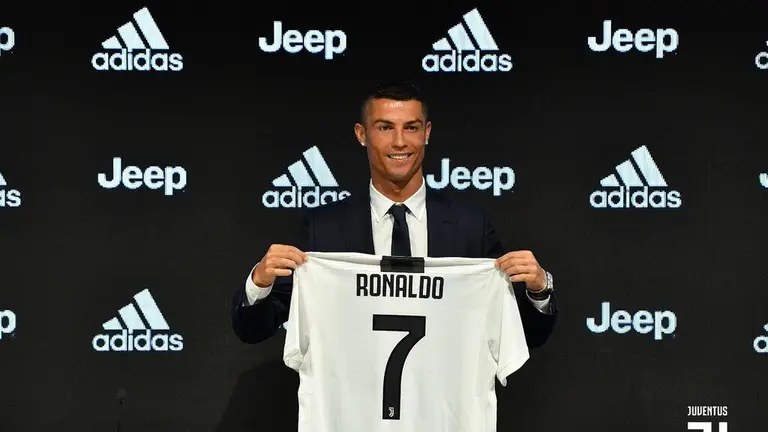 Cristiano Ronaldo: camiseta de 'CR7' fue subasta por 11 mil euros